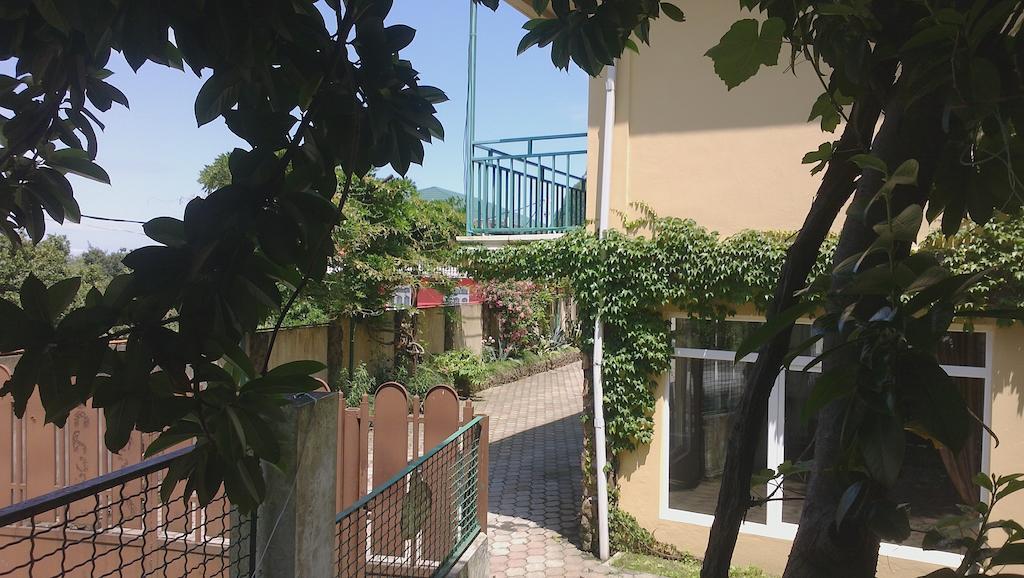 Green Hotel Kwariati Exterior foto